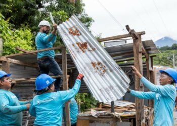 Vendedores informales se trasladan al Mercado El Triunfo, liberando calles y ganando espacios dignos
