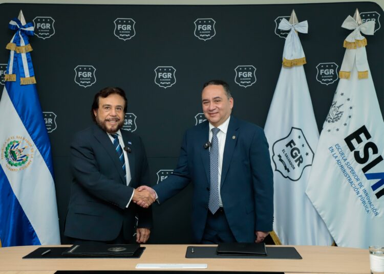 Vicepresidente Ulloa y Fiscal General Sr. Rodolfo Delgado firman convenio para modernizar el Estado y profesionalizar a los servidores públicos