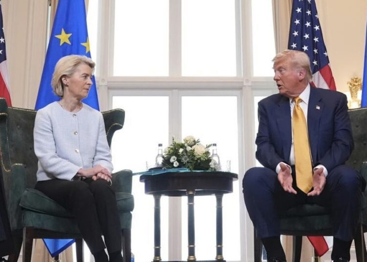 Trump pide a la UE imponer aranceles del 100 % a China e India para presionar a Rusia