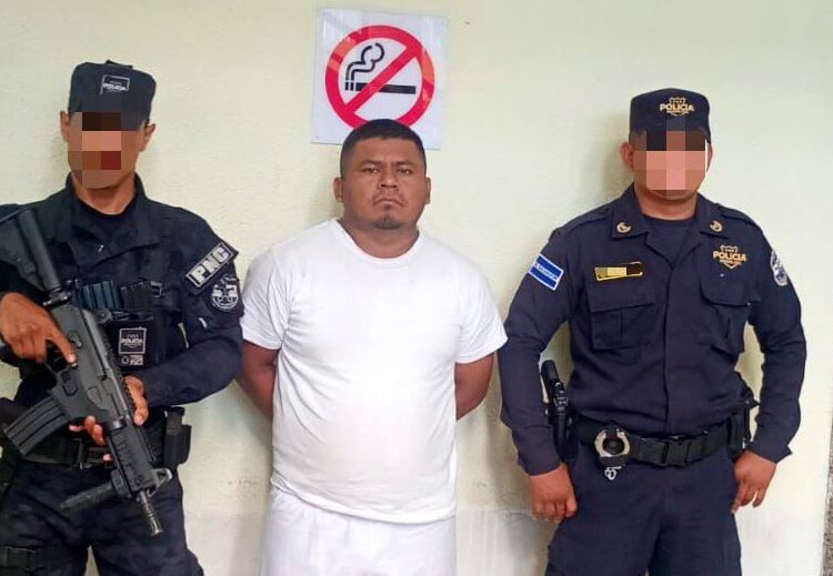 Presentan al responsable de cometer un feminicidio