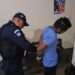 Hombre agrede a su propia madre con corvo en Guatemala