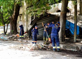 Recuperan calles y aceras aledañas al hospital Rosales