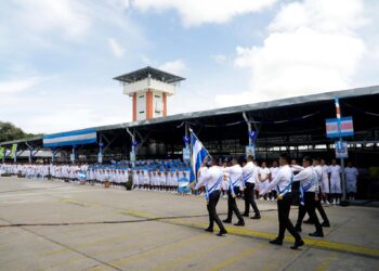 Reos del Plan Cero Ocio realizan acto cívico en penal La Esperanza