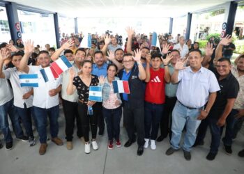Primer contingente de salvadoreños viajará a Costa Rica