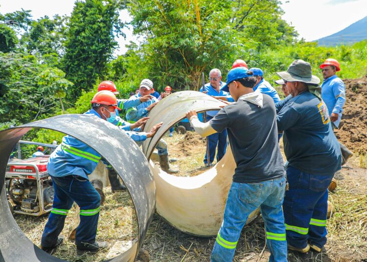 Finaliza reparación de tuberías en sistema Zona Norte de San Salvador
