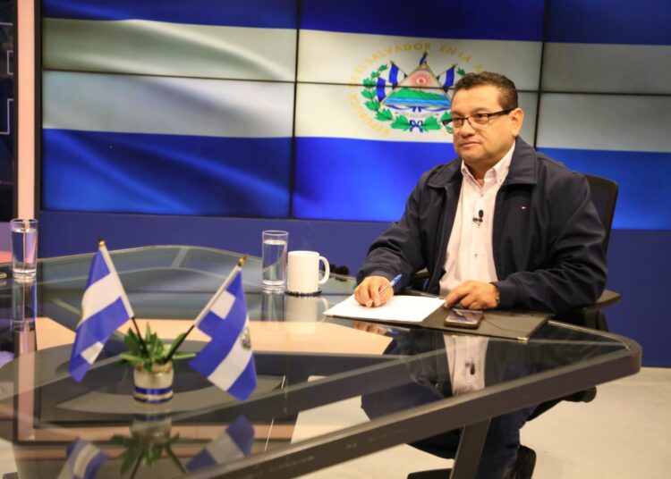 Gobierno ofrecerá incentivos para negocios informales en plan piloto de formalización