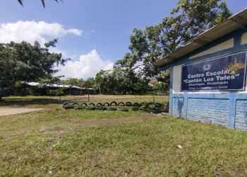 Inicia transformación del Centro Escolar Los Toles de Ahuachapán