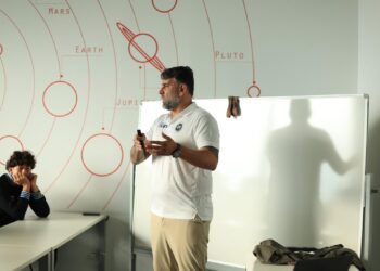 Selección Sub 17 recibe charla del Director del Olympique de Marcella