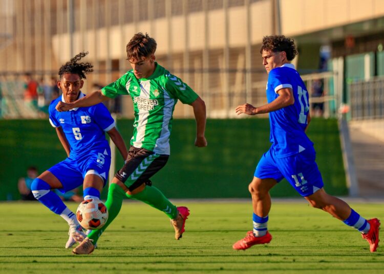 La Azulita Sub-17 continúa su gira europea buscando experiencia internacional antes del Mundial