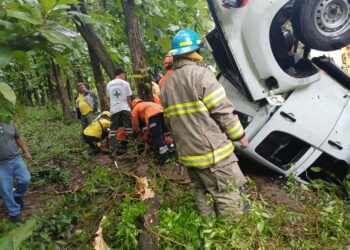 Fatal accidente en Santa Ana deja a motorista fallecido y un lesionado
