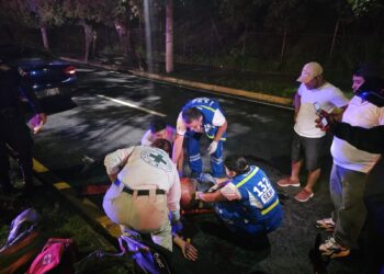 Varios lesionados en múltiples accidentes viales en San Salvador