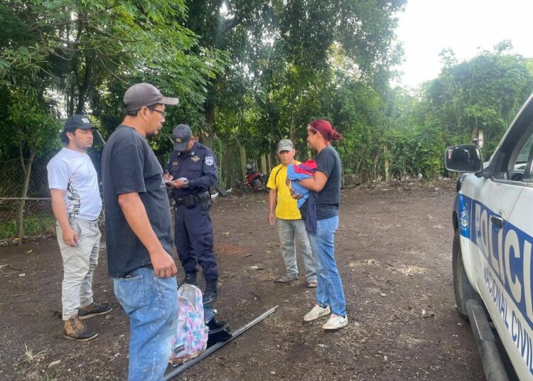 Bebé abandonado en Santa Ana recibe protección bajo la Ley Crecer Juntos