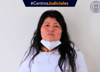 Mujer permanecerá detenida tras ser acusada de portar cocaína en San Salvador