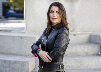 Macarena Olona respalda medidas de Nayib Bukele en educación pública y defiende la disciplina y valores escolares