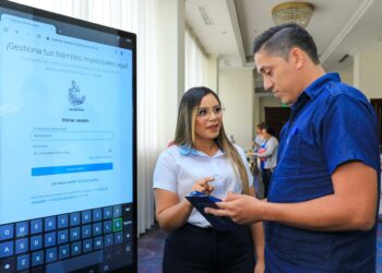 La Paz Este impulsa eficiencia municipal con nueva plataforma «Distrito Digital»