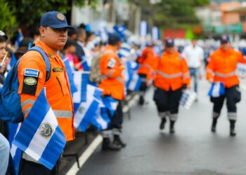 Protección Civil brinda asistencia y atención prehospitalaria durante el desfile de independencia