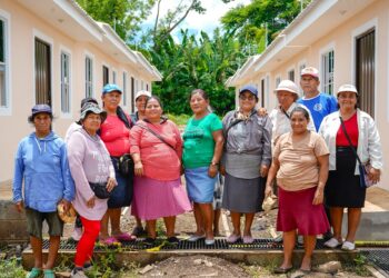 Gobierno avanza en proyecto de viviendas sociales con apoyo comunitario en Ahuachapán