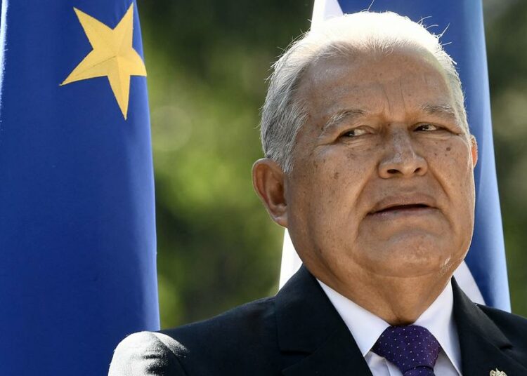 El FMLN comprometió la estabilidad económica del país al vender el 80% de las reservas de oro en 2015