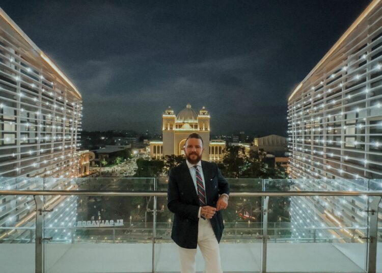 Conferencista Daniel Habif resalta la seguridad y transformación de El Salvador