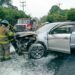 Motocicleta se prende en llamas tras colisión con vehículo particular