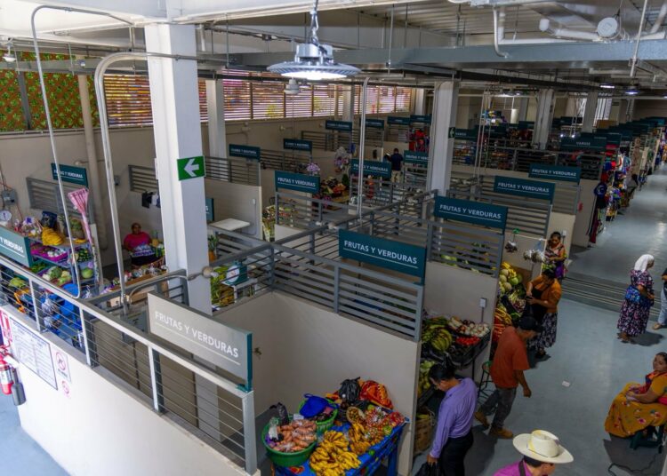 Nuevo mercado moderno e inclusivo impulsa el desarrollo económico de Ciudad El Triunfo