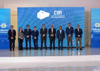 Aduanas de El Salvador impulsa tecnología y transparencia en la gestión fronteriza con moderno centro de inteligencia