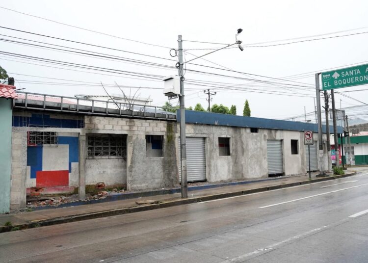 Histórica sede de ARENA de Santa Tecla a punto de desaparecer como el partido
