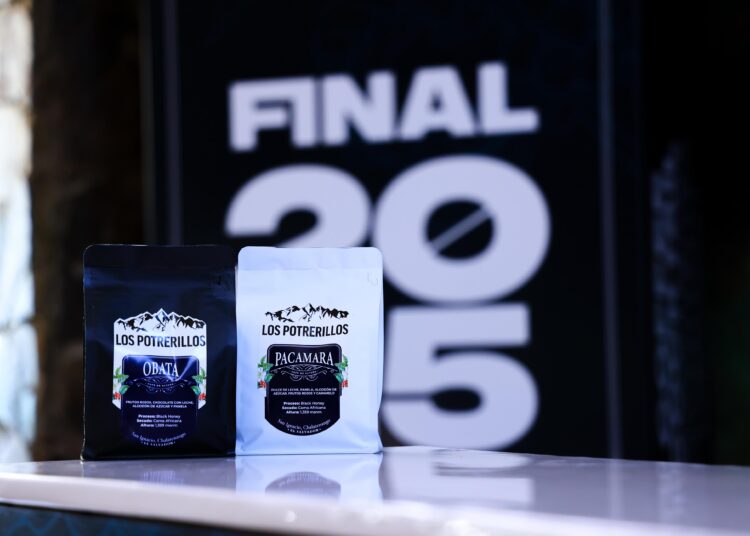 El aroma del café salvadoreño conquista la final del Coffee Cocktail Challenge 2025 en Chalatenango