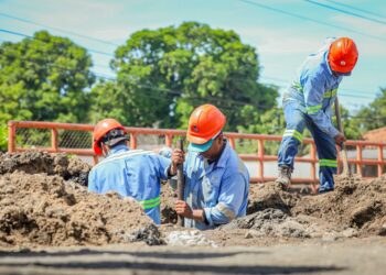 Trabajos de ANDA garantizan suministro de agua en El Faro y puente Chilama, La Libertad