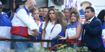 «Las pugnas ya están resueltas y con Marcela estamos bien», dice Carlos Saade