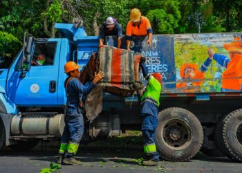 San Salvador Centro intensifica labores de limpieza con la recolección diaria de hasta 850 toneladas de basura