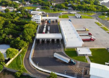 Modernización aduanera impulsa la competitividad y agiliza el comercio en El Salvador