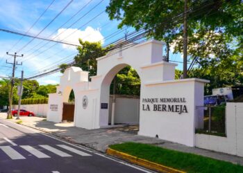 Alcaldía de San Salvador prepara cementerios y servicios especiales para el Día de los Difuntos