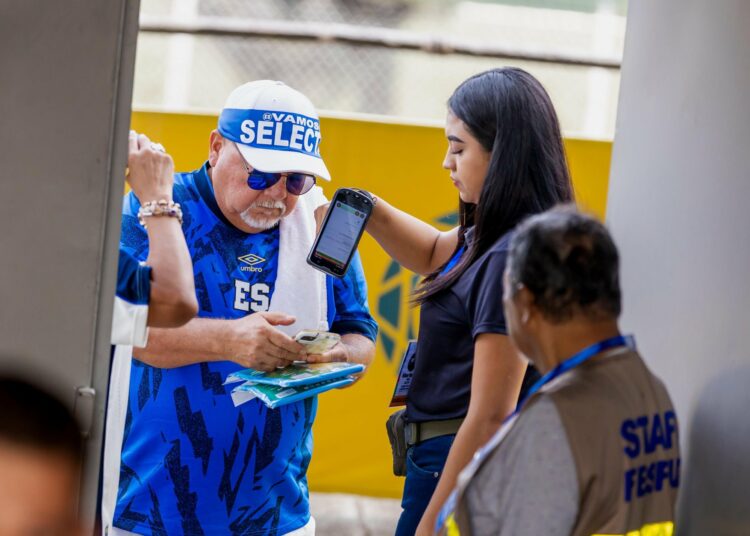 Prohíben acceso y venta de bebidas alcohólicas en partidos de ‘La Selecta’ para garantizar seguridad