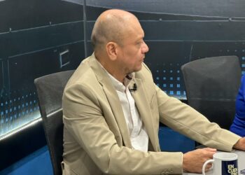 Marvin Aguilar ironiza: “La ministra nos va a quitar la J a los migueleños»