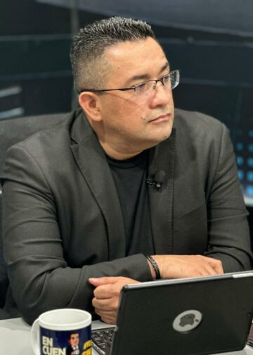 Analista FMLN tilda de «malo» el fenómeno Bukele como verbo