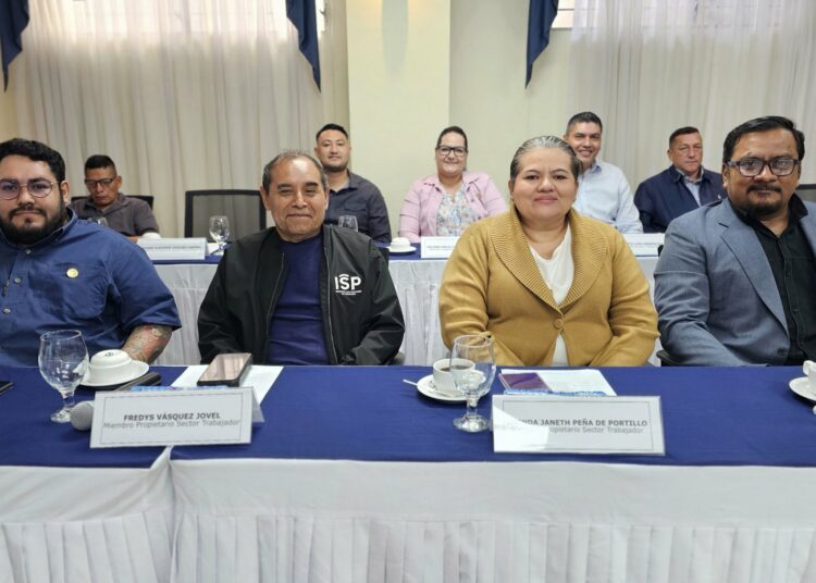 Consejo Superior del Trabajo desarrolla nueva sesión para fortalecer el diálogo social tripartito