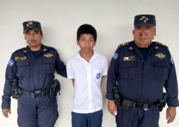 Capturan a un menor que presumía su pertenencia a una pandilla en redes sociales