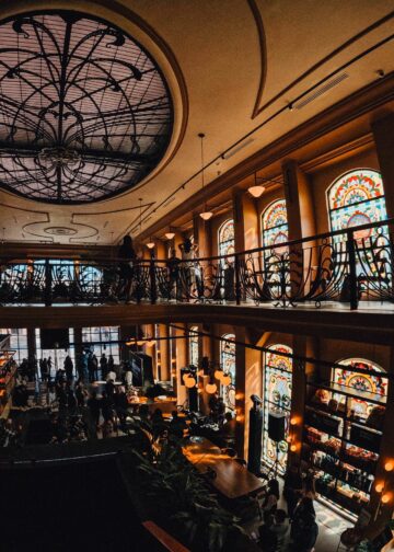 Starbucks abre lujosa tienda en Centro Histórico