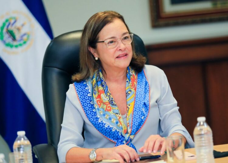 Canciller Alexandra Hill Tinoco: “El país está comprometido con un desarrollo sostenible, inclusivo y de alto impacto”