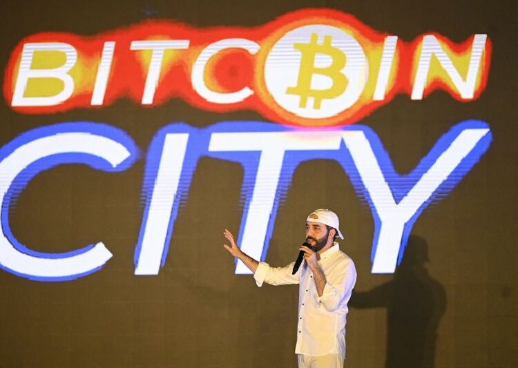 El Salvador incrementa ganancias con su portafolio de Bitcoin, informa el presidente Bukele