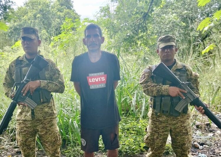 Capturan a ladrón de casas en La Unión