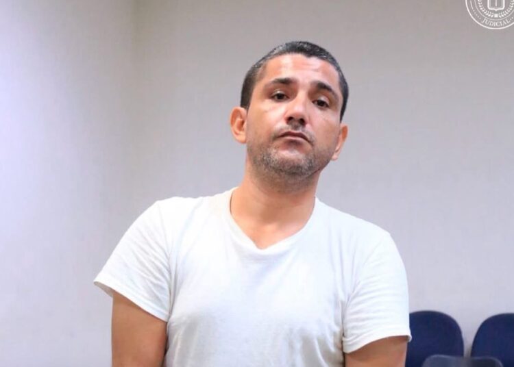 Condenan a 50 años de cárcel a homicida de su propio hijastro