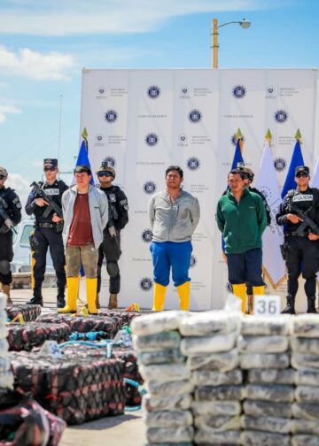El Salvador alcanza récord en distancia y toneladas de drogas incautadas en 2025