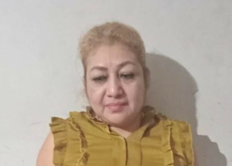 Mujer detenida en Metapán por posesión de cocaína y dinero en efectivo