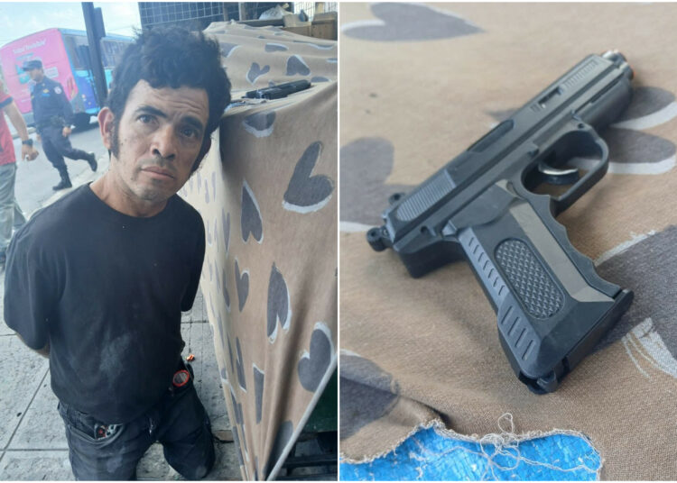 Capturan a hombre que amenazaba a ciudadanos con pistola de plástico
