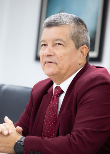 Presentarán demanda por $250,000 contra Manuel ‘Chino’ Flores»