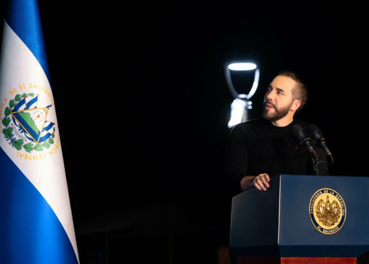 Presidente Bukele anuncia el adelanto de aguinaldo para pensionados