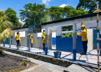 El Salvador refuerza Escuelas y Hospitales para resistir los sismos