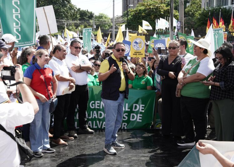 Conmemoran el día del sindicalista salvadoreño